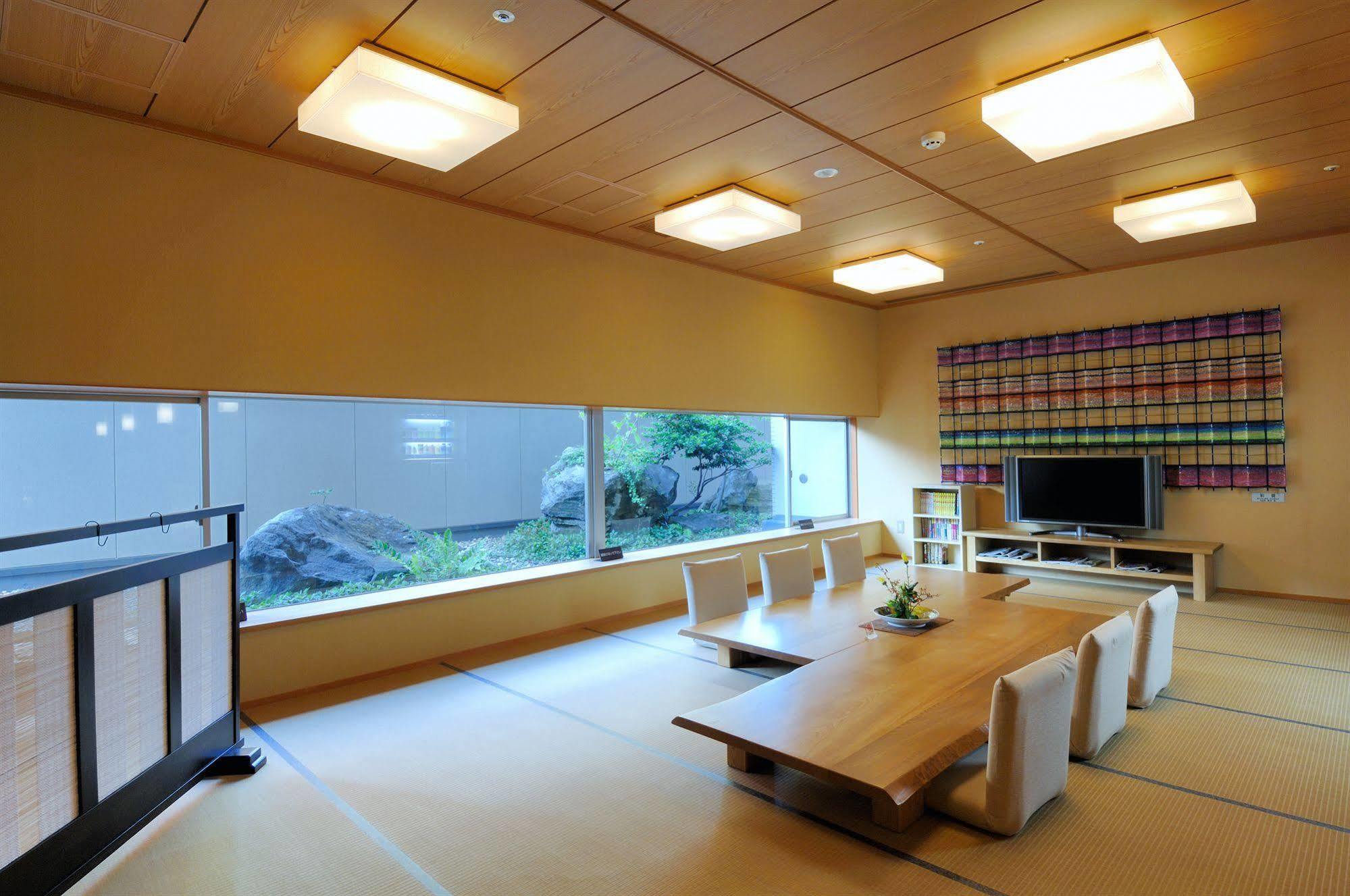 Kanazawa Manten Hotel Ekimae Экстерьер фото