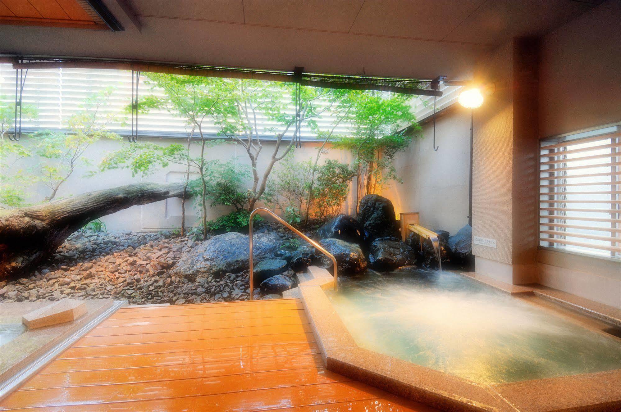 Kanazawa Manten Hotel Ekimae Экстерьер фото